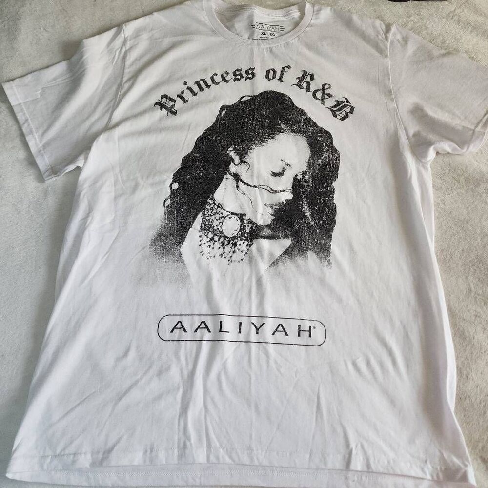 AALIYAH Princess Of R&B White Graphic Tshirt Size XL